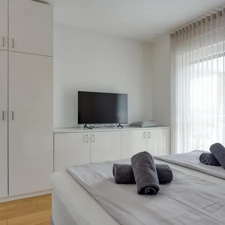 Sea View With Pool Tanja - Happy Pula