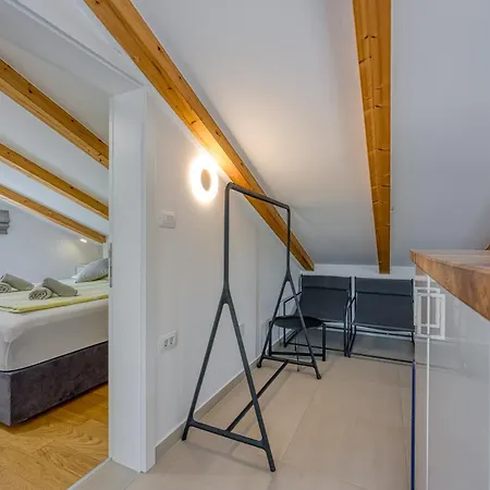 Сasa de vacaciones Sea View With Pool Tanja - Happy *