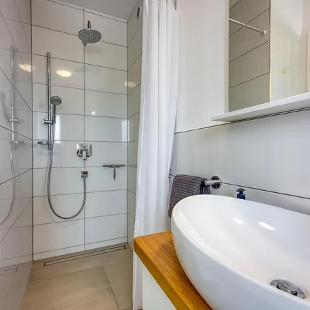 Sea View With Pool Tanja - Happy