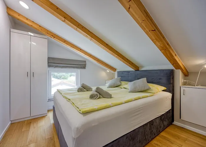 Sea View With Pool Tanja - Happy Pula