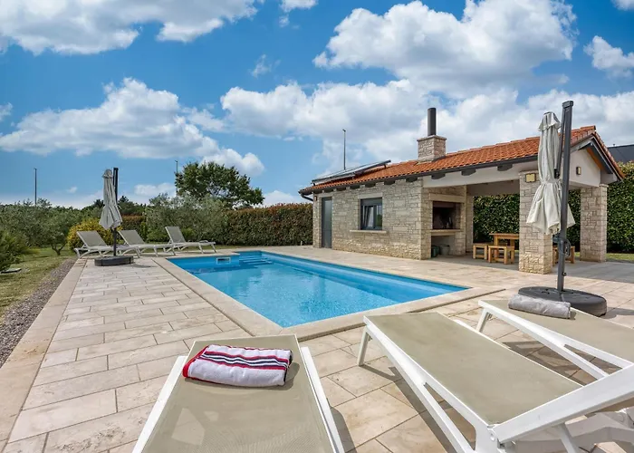 Дом отдыха Sea View With Pool Tanja - Happy *